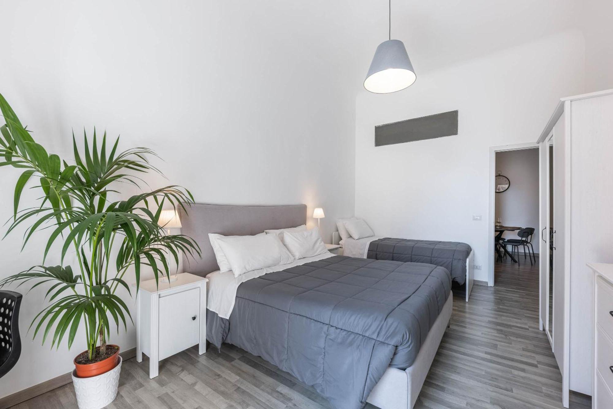 Sun House * Bari